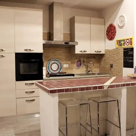 Apartman Purple House