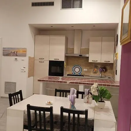 Purple House Апартаменты Рим