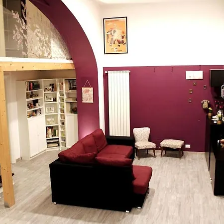 Purple House Apartment